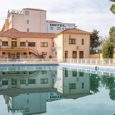Отель Crisol Regio 4*