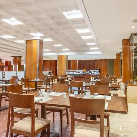 Crisol Regio מלון