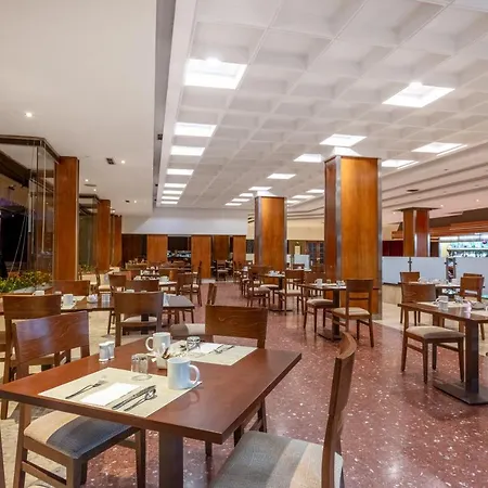 酒店 Crisol Regio 圣塔马尔塔·德·托尔美