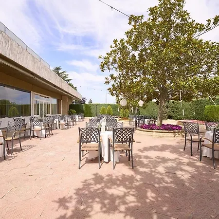 Crisol Regio מלון