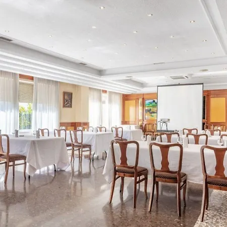 Crisol Regio 酒店 圣塔马尔塔·德·托尔美