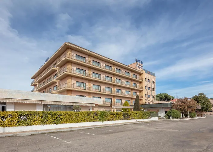 Crisol Regio 호텔 산타마리타데토르메스